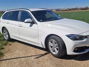 BMW 320 320d Touring Aut. Advantage
