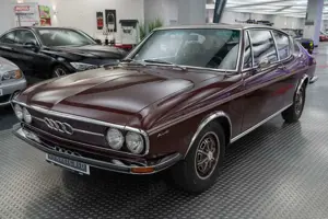 Audi 100 Coupé S