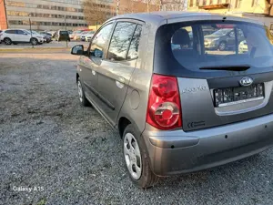 Kia Picanto 1.1 Attract Neu TÜV Neu Inspektion Garantie Bild 4