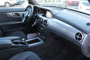 Mercedes-Benz GLK 350 CDI 4M*COMAND*Bi-Xenon(ILS)*Sport-Paket Bild 2