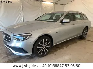 Mercedes-Benz E 300 de 4Matic AHK Distronic+ Ambiente Kam