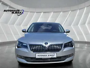 Skoda Superb Lim. Style Navi Kamera ACC Spur CarPlay Bild 2