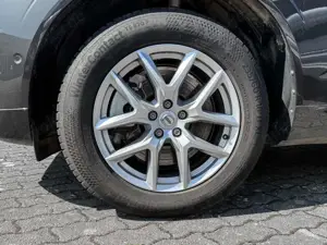 Volvo XC60 Ultra Dark Recharge Plug-In Hybrid AWD T8 Twin Eng Bild 4