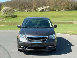 Chrysler Grand Voyager Town Country LPG DVD Vollleder 4xSitzheizung Bild 5