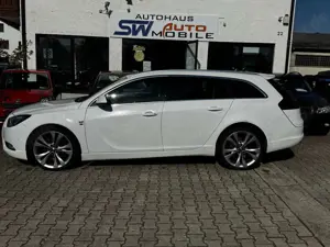 Opel Insignia OPC 4x4 AHK PANORAMA STANDHEIZUNG
