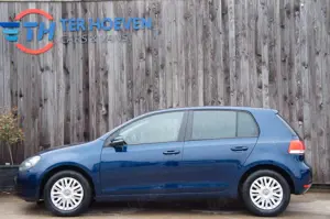 Volkswagen Golf 1.6 TDi Klima Sitzheiz. PDC Isofix 77KW Eu5