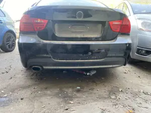 BMW 318 318i Edition Sport Bild 2