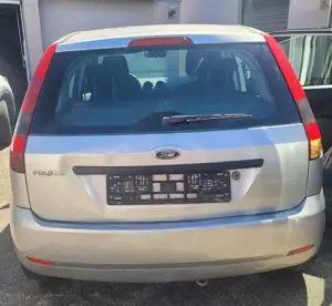 Ford Fiesta Fiesta 1.4 Viva X Bild 2