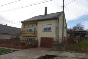 Haus in Ungarn 40 km von Pécs entfernt mit 4529 qm Grundstück 