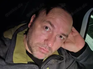 Suche nette Frau für diskreten Blowjob. (Taschengeld)