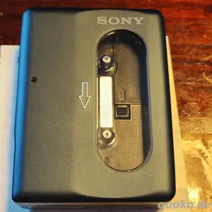 Sony Walkman WM-DD33 mit Anleitung & Sony Kopfhörer MDR-102 Bild 3