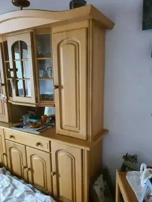 Anrichte in massivem Naturholz