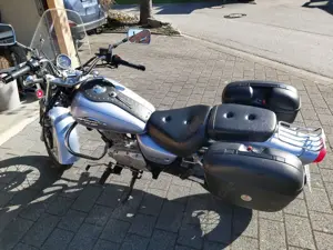 Suzuki Maurader GZ 125 Chopper Bild 4