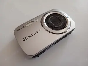 CASIO EXILIM EX-Z42 silber 16.1 MP+OVP+viele extras+Rechnung Bild 3