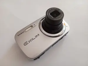 CASIO EXILIM EX-Z42 silber 16.1 MP+OVP+viele extras+Rechnung Bild 5