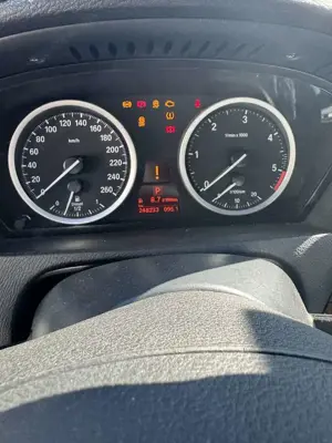 BMW X6 xDrive30d Bild 3