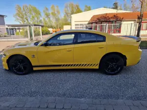 Dodge Charger 5,7 RT Bild 3