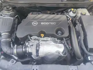 Opel Insignia 2.0 CDTI Sports Tourer ecoFLEXStart/Stop Business Bild 3