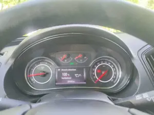 Opel Insignia 2.0 CDTI Sports Tourer ecoFLEXStart/Stop Business Bild 4