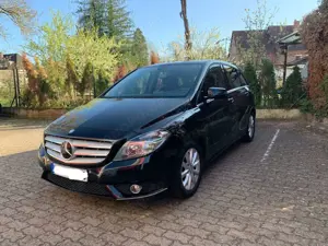 Mercedes-Benz B 180 W246 Navi Klima Top Zustand