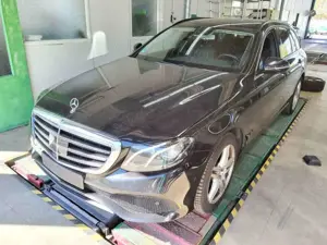 Mercedes-Benz E 350 CDI T ACC 360° 1. Hand Leder ACC