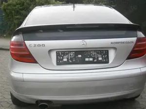 DB C 200 Coupe 12-2003  163 PS  230 km  Klima  18" ALU  1.199  Bild 9