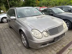 Mercedes-Benz E 200 E -Klasse T-Modell E 200 T Kompressor Bild 2