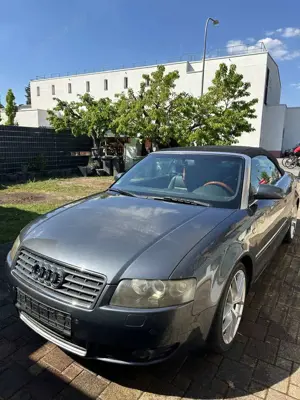 Audi A4 1.8 T Cabriolet S-Line Bild 2