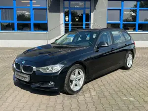 BMW 330 Baureihe 3 Touring 330d--AHK-LEDER-Sportfah.