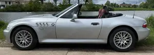 BMW Z3 Roadster 1.9 mit seltenem Holzlenkrad