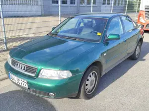 Audi A4 AUTOMATIK 1.8 KLIMAA ALLWETTER *TÜV NEU* SERVO