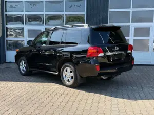 Toyota Land Cruiser 200 Premium 4,5L V8/JBL/AHC-AVS/2-H Bild 4