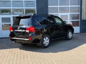 Toyota Land Cruiser 200 Premium 4,5L V8/JBL/AHC-AVS/2-H Bild 3