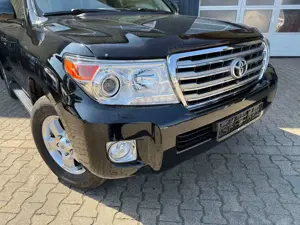 Toyota Land Cruiser 200 Premium 4,5L V8/JBL/AHC-AVS/2-H Bild 5