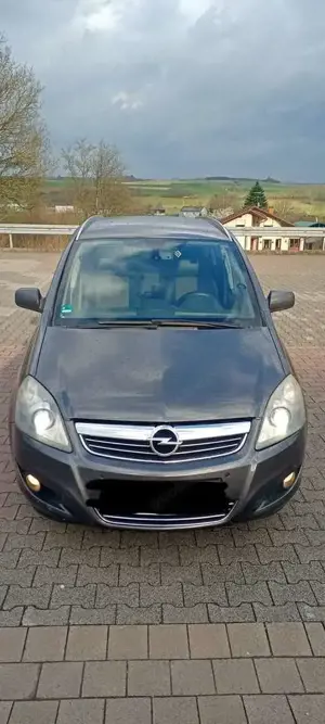Opel Zafira 1.9 CDTI Automatik Edition 111 Jahre