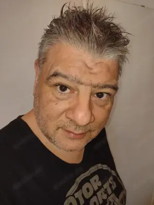 47 jähriger Grieche sucht Dame 