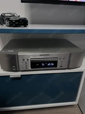 Marantz UD7007 Blu-ray   CD Disc Player in Silber inkl. 12x Blu-ray Film