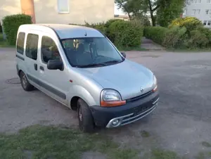 Renault Kangoo Kangoo 1.2 16V Privilege Bild 3