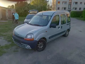 Renault Kangoo Kangoo 1.2 16V Privilege Bild 2