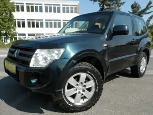Mitsubishi Pajero 3,2 DI-D*Klima*4WD-L*AHK*Alu*