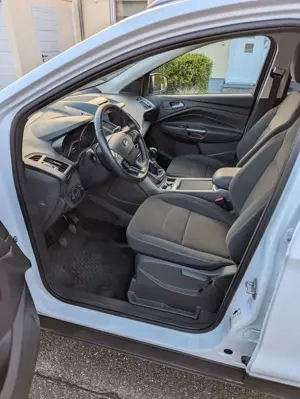 Ford Kuga 1.5 EcoBoost 2x4 Cool Bild 4