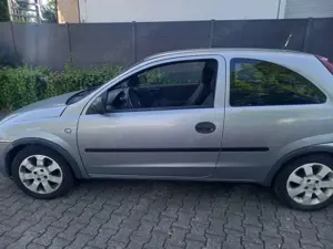 Opel Corsa 1.2 16V Sport