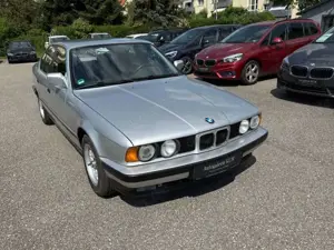 BMW 520 i E34 Lim.  2er Hand/ Servo / Klima /