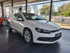 Volkswagen Scirocco 1.4 TSI *Sportsitze*Sportfahrwerk*Pano