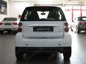 smart forTwo Coupe MHD SERVO/KLIMA/2.HAND/UNFALLFREI! Bild 5