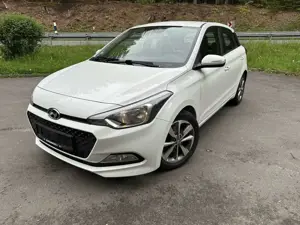 Hyundai i20 1.1 CRDi YES! Gold