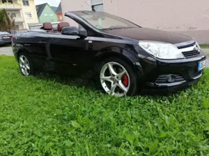 Opel Astra Twin Top 1.6 Turbo Endless Summer Bild 2