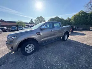 Ford Ranger XLT Doppelkabine 4x4/AHK/WENIG KM Bild 2