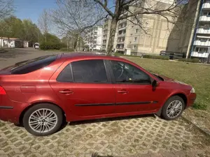 Renault Laguna 2.0 IDE Expression Bild 3