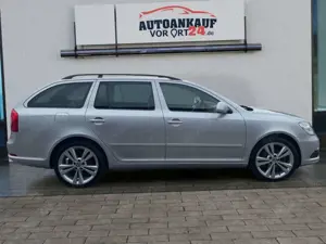 Skoda Octavia Combi 2.0 TDI RS*Xenon*KVL*Tempo*RKS* Klima Xenon Bild 2